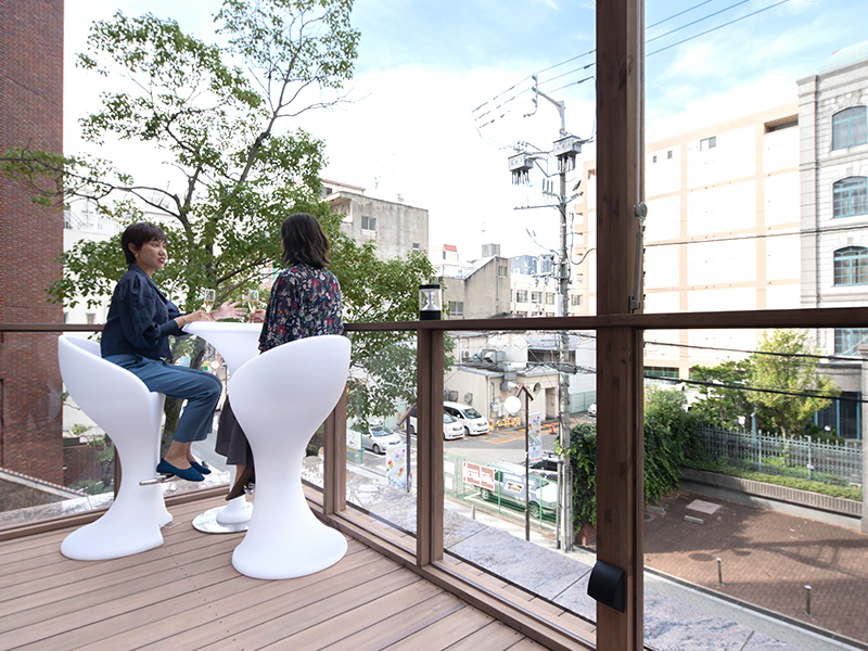 ROOF TOP TERRACE & LOUNGE